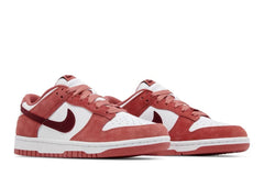 Nike Dunk Low 'Valentine's Day 2024' (W)